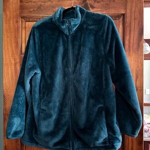 Women's size 1X Lands End Jacket.  Lightly used.  No holes or tears.